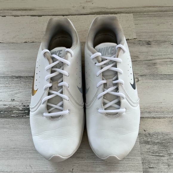 Nike Women’s Sport Lace up Cheer Shoes Size 10.5 Man Made Materials - Picture 3 of 9